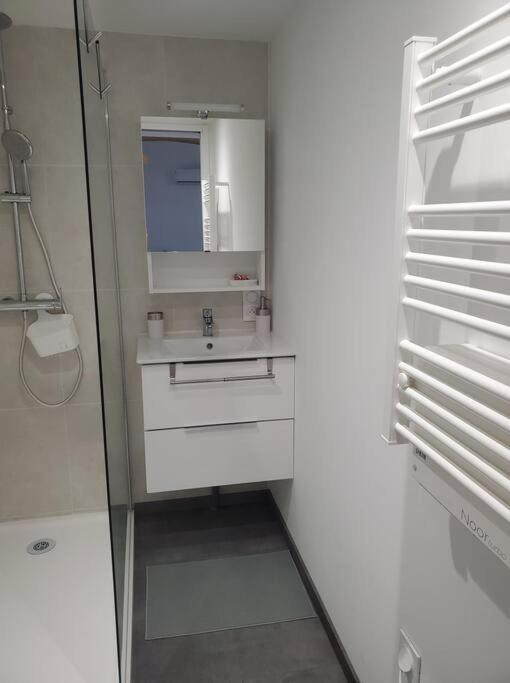 Gite Studio 4 A 6 Personnes Дуе-ла-Фонтен Екстер'єр фото